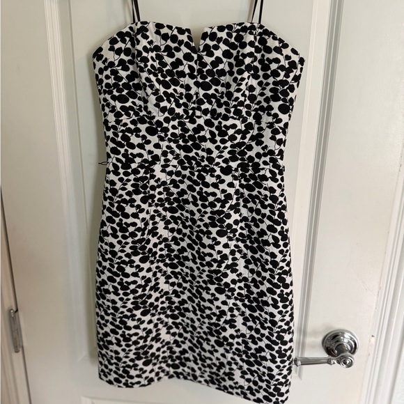 Max & Cleo Dresses & Skirts - Max & Cleo Strapless Dress with Black and White Pattern